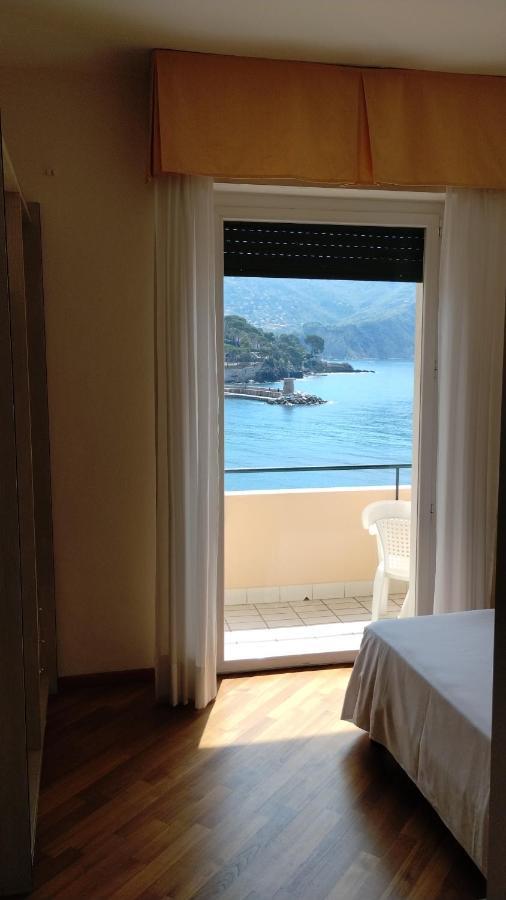 Hotel Elena Recco Bagian luar foto