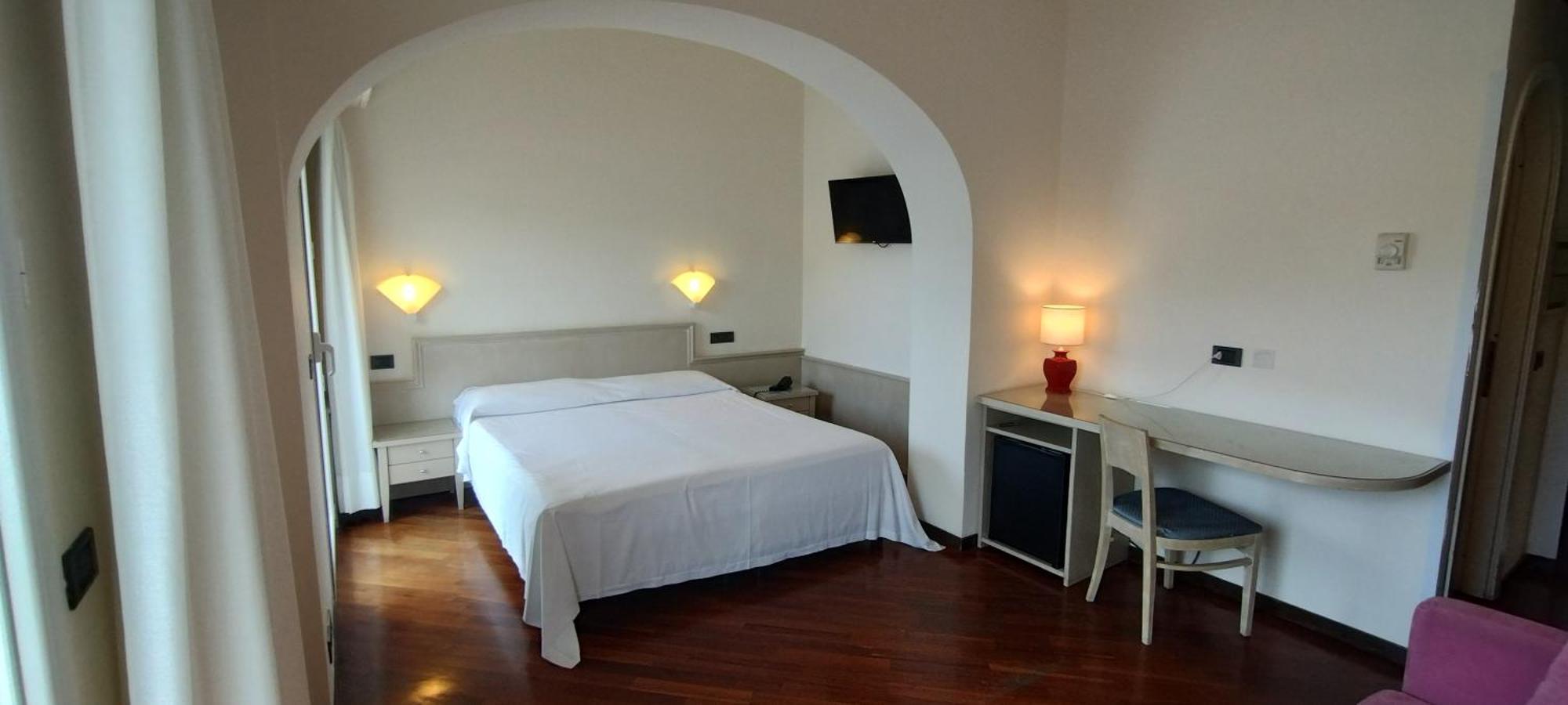 Hotel Elena Recco Bagian luar foto