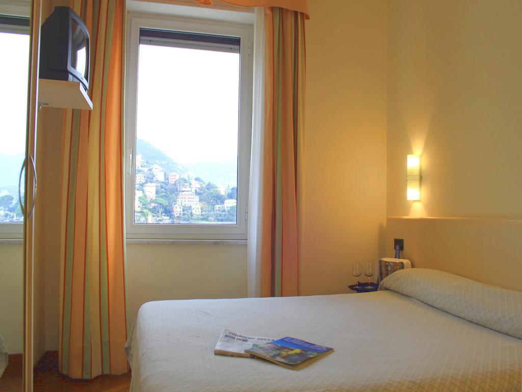 Hotel Elena Recco Bagian luar foto