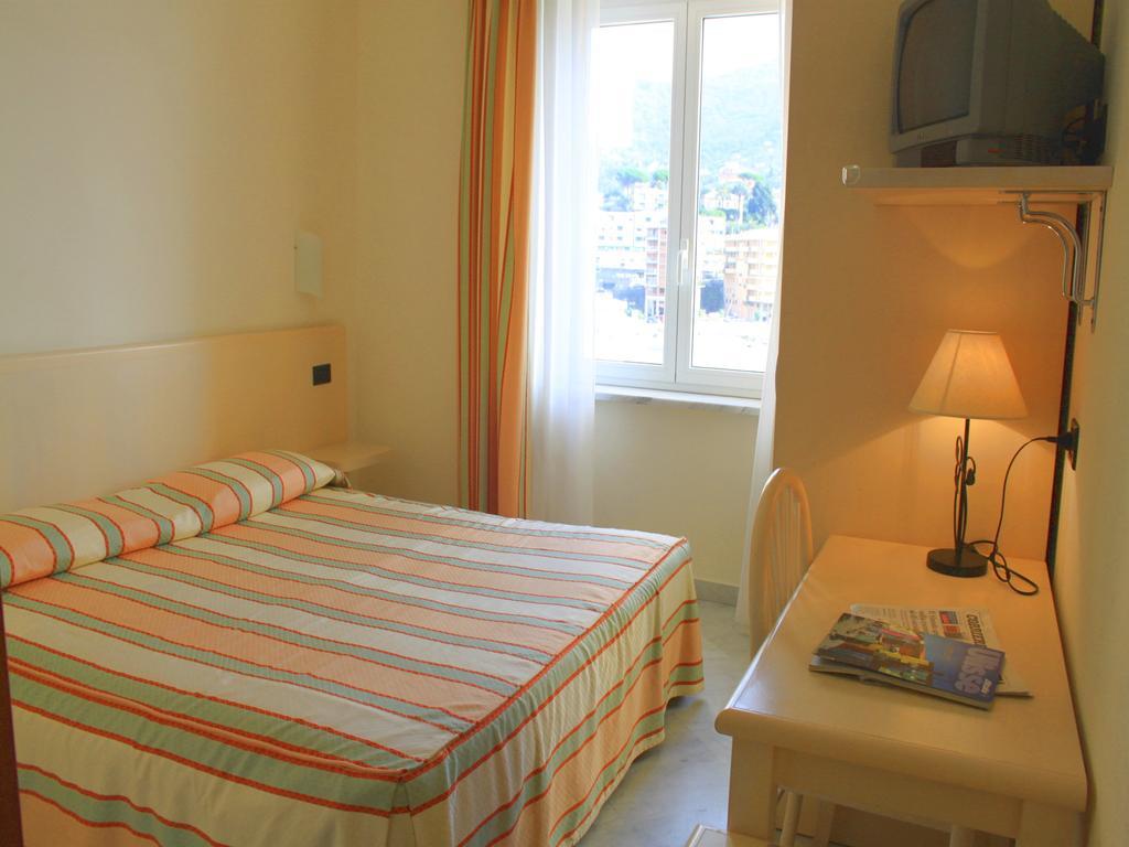 Hotel Elena Recco Bagian luar foto